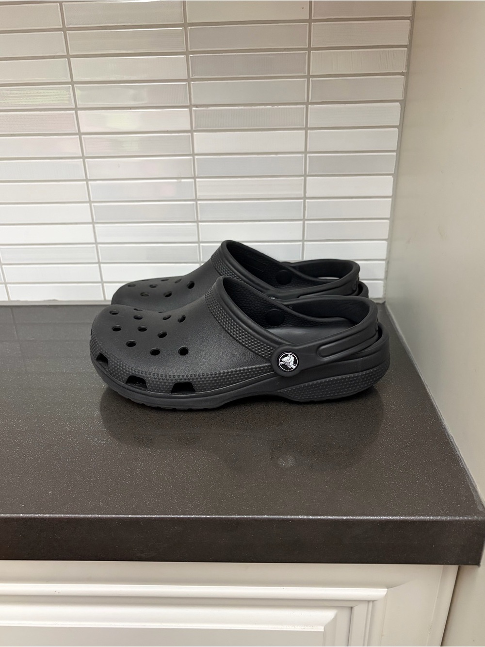 EUC CROCS Classic unisex adult sandals
